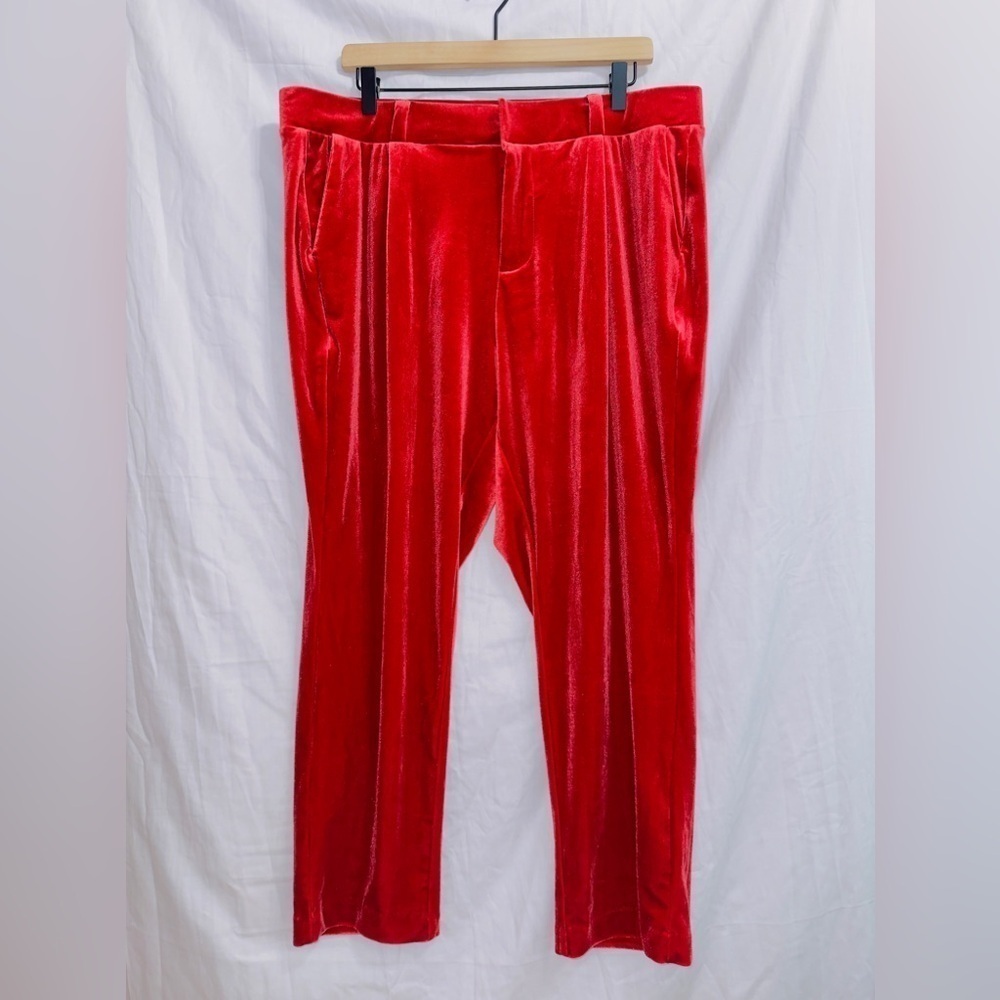 Torrid Red Relaxed Taper Velvet High-Rise Pant size 16 short